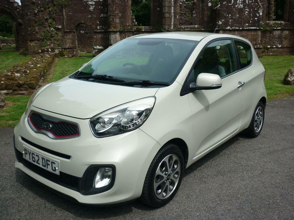Kia Picanto 1.25 Halo Euro 5 Beige