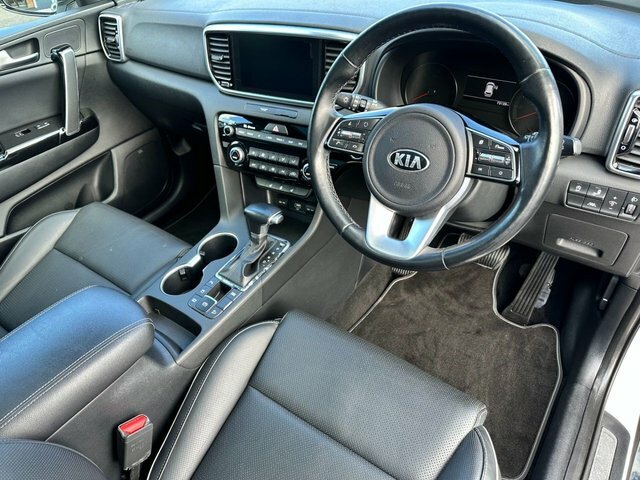 Kia Sportage Crdi 4 Isg RJ19DHP White #4