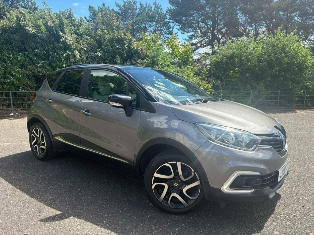 Renault Captur Suv LY18LCW Grey #3