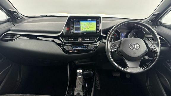 Toyota C-Hr Gr Sport 2.0 Alcantara Jbl BK22KLP White #6