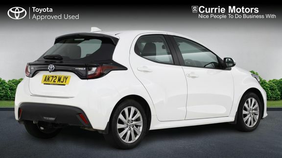 Toyota Yaris Icon AK72MJY White #2