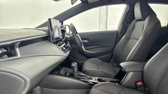 Toyota Corolla Design 1.8 Hb Silver #5