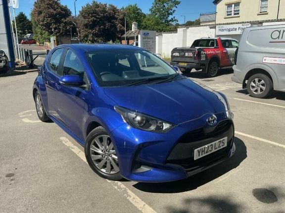 Toyota Yaris Icon Blue