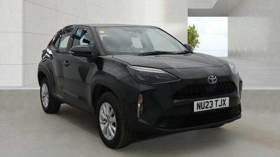Toyota Yaris Cross Icon Fwd Black