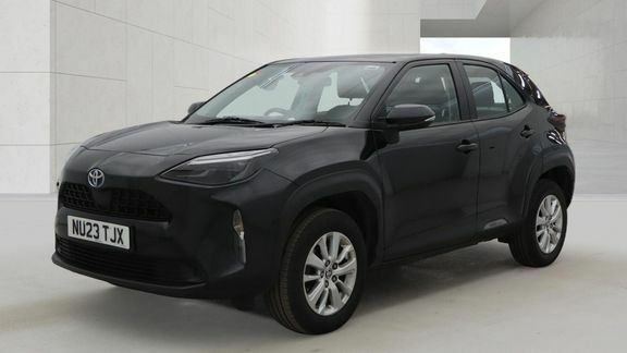 Toyota Yaris Cross Icon Fwd Black #2