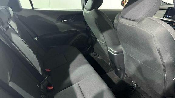 Toyota Prius Design FL25HCY Silver #6
