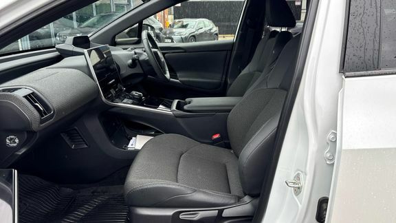 Toyota bZ4X Motion Fwd White #5