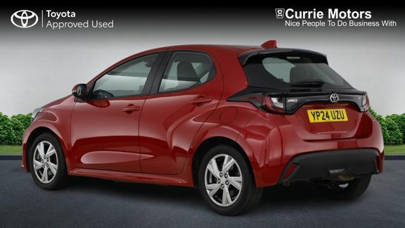 Toyota Yaris Icon  #4