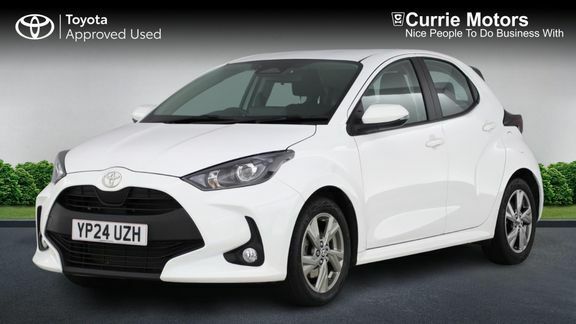 Toyota Yaris Icon White #3