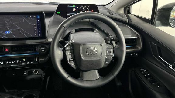 Toyota Prius Design Black #5