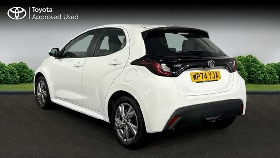 Toyota Yaris Icon WP74YJA White #4
