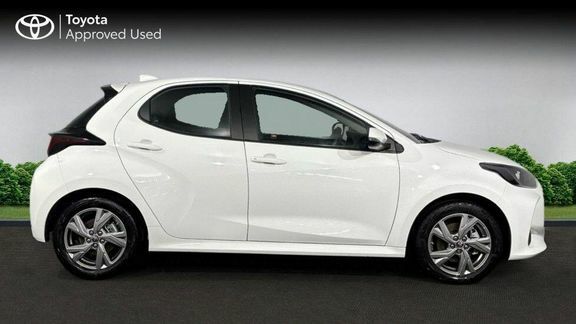 Toyota Yaris Icon WP74YJA White #5