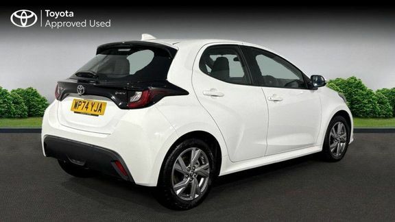 Toyota Yaris Icon WP74YJA White #3