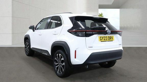Toyota Yaris Cross Design Fwd GY23DRV White #3
