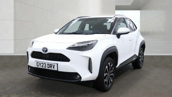 Toyota Yaris Cross Design Fwd GY23DRV White #2