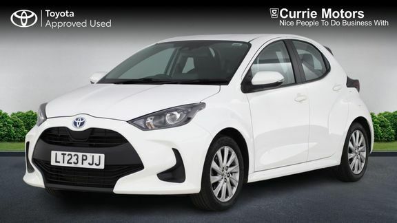 Toyota Yaris Icon White #3