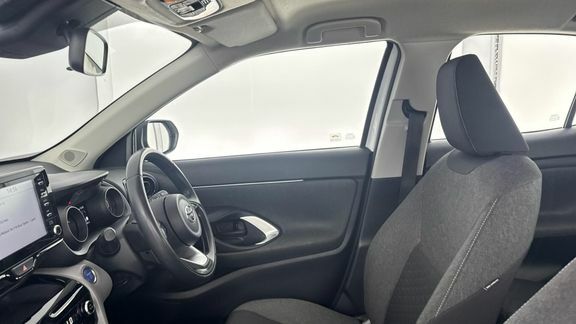 Toyota Yaris Cross Yaris Cross Icon Fwd YG22OVN White #5