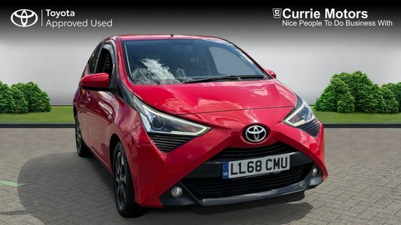 Toyota Aygo X X-plore M Red