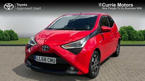 Toyota Aygo X X-plore M Red #3