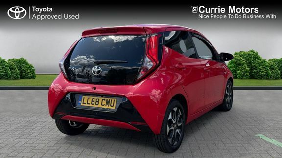 Toyota Aygo X X-plore M Red #2