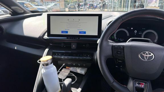 Toyota C-Hr Gr Sport 2.0 Fwd Phev, Safe Pp Grey #6