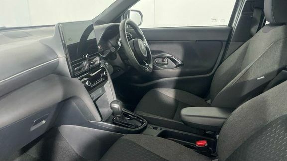 Toyota Yaris Cross Design Fwd FD25WUT Grey #4