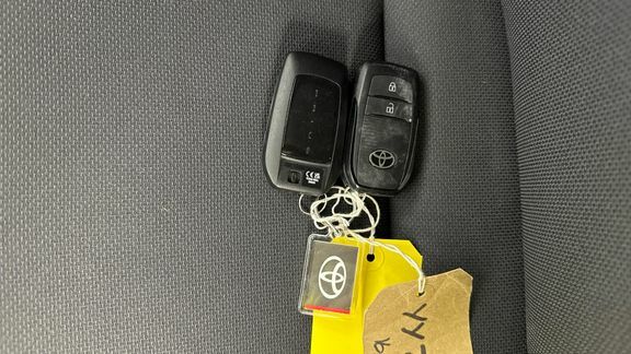 Toyota Prius 2.0 Phev Excel Cvt Black #44