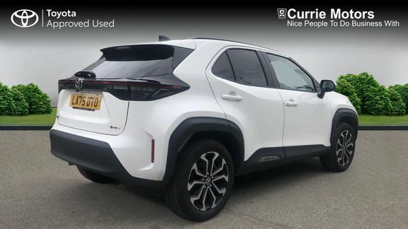 Toyota Yaris Cross Design Fwd 130Hp White #2