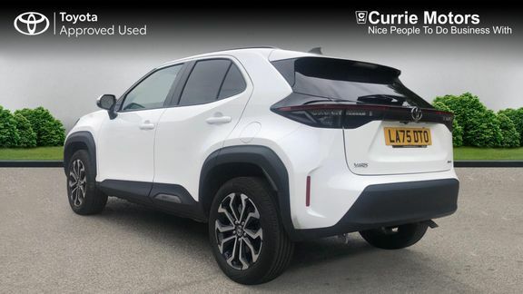 Toyota Yaris Cross Design Fwd 130Hp White #4