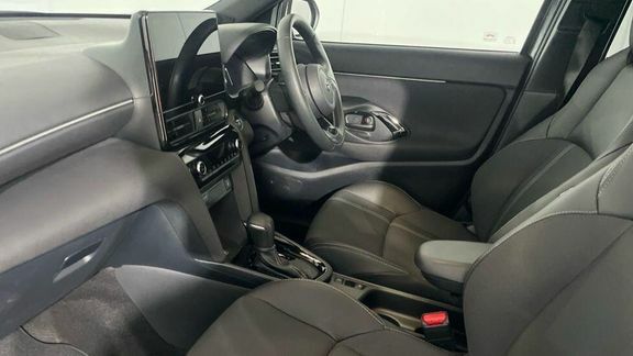 Toyota Yaris Cross Excel Fwd FD25WWP Grey #5
