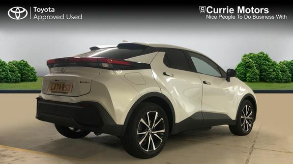 Toyota C-Hr Design 2.0 Phev White #2