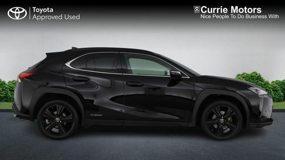 Lexus UX 300E 54.3Kwh Suv 204 Ps Black #41
