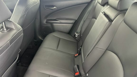 Lexus UX 300E 54.3Kwh Suv 204 Ps Black #33