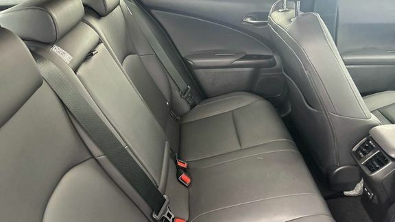 Lexus UX 300E 54.3Kwh Suv 204 Ps Black #9