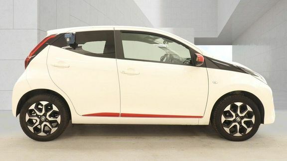 Toyota Aygo X X-trend Tss White #5