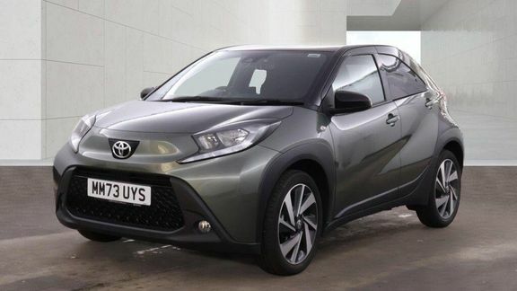 Toyota Aygo X Edge Automatic Green #2