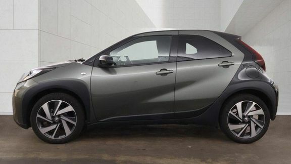 Toyota Aygo X Edge Automatic Green #6
