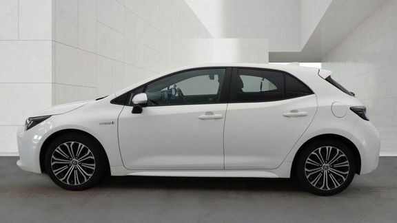 Toyota Corolla Design 1.8 Hybrid Hb Trk White #6
