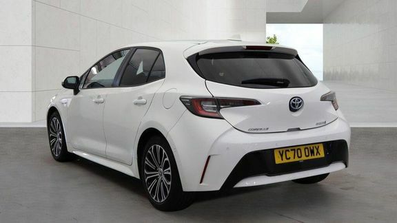 Toyota Corolla Design 1.8 Hybrid Hb Trk White #3