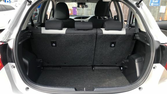 Toyota Yaris 1.0 Vvt-i Active Red #13