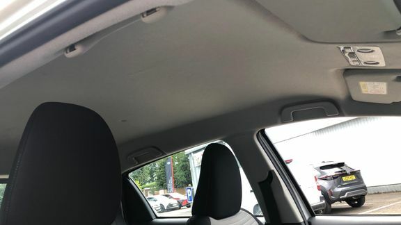 Toyota Yaris 1.0 Vvt-i Active Red #19
