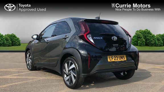 Toyota Aygo X Edge Parking Pack Green #4