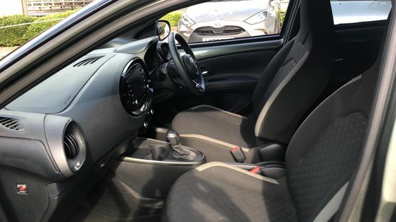 Toyota Aygo X Edge Parking Pack Green #5