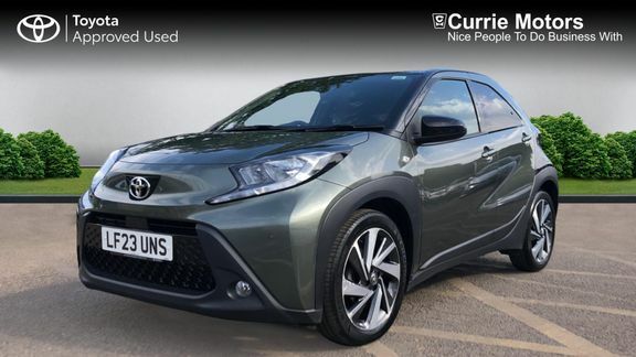 Toyota Aygo X Edge Parking Pack Green #3