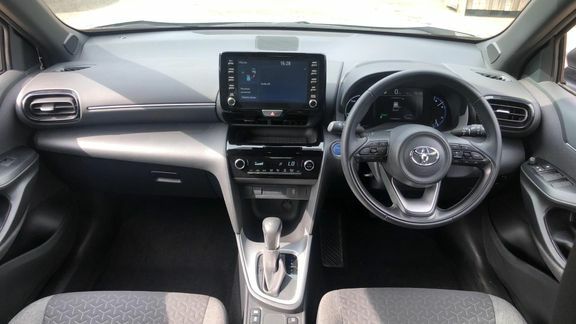 Toyota Yaris Cross Design Fwd Silver #6
