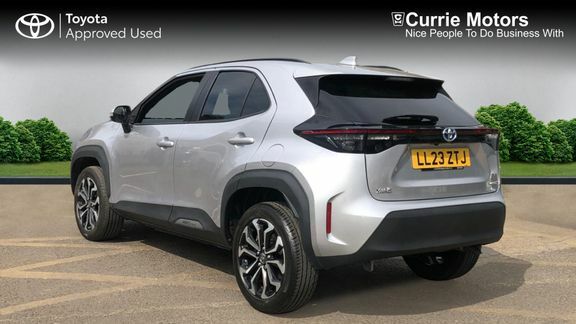 Toyota Yaris Cross Design Fwd Silver #4