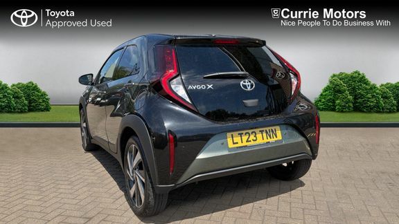 Toyota Aygo X Edge Parking Pack Green #4