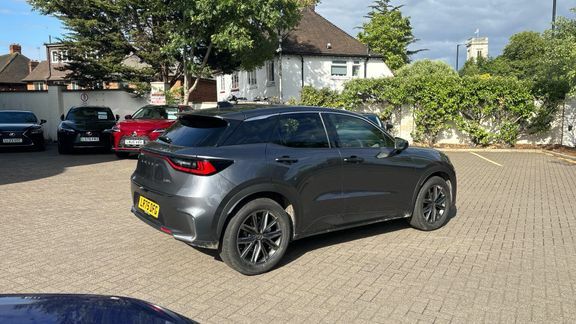 Lexus LBX 1.5 Premium E-cvt Hatchback Black #26