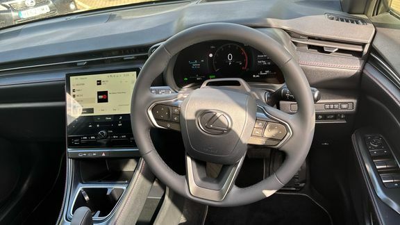 Lexus LBX 1.5 Premium E-cvt Hatchback Black #8