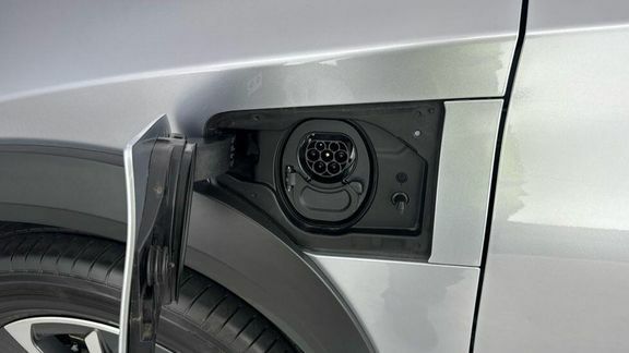 Lexus RZ 450E 230Kw Direct4 71.4 Kwh Grey #26
